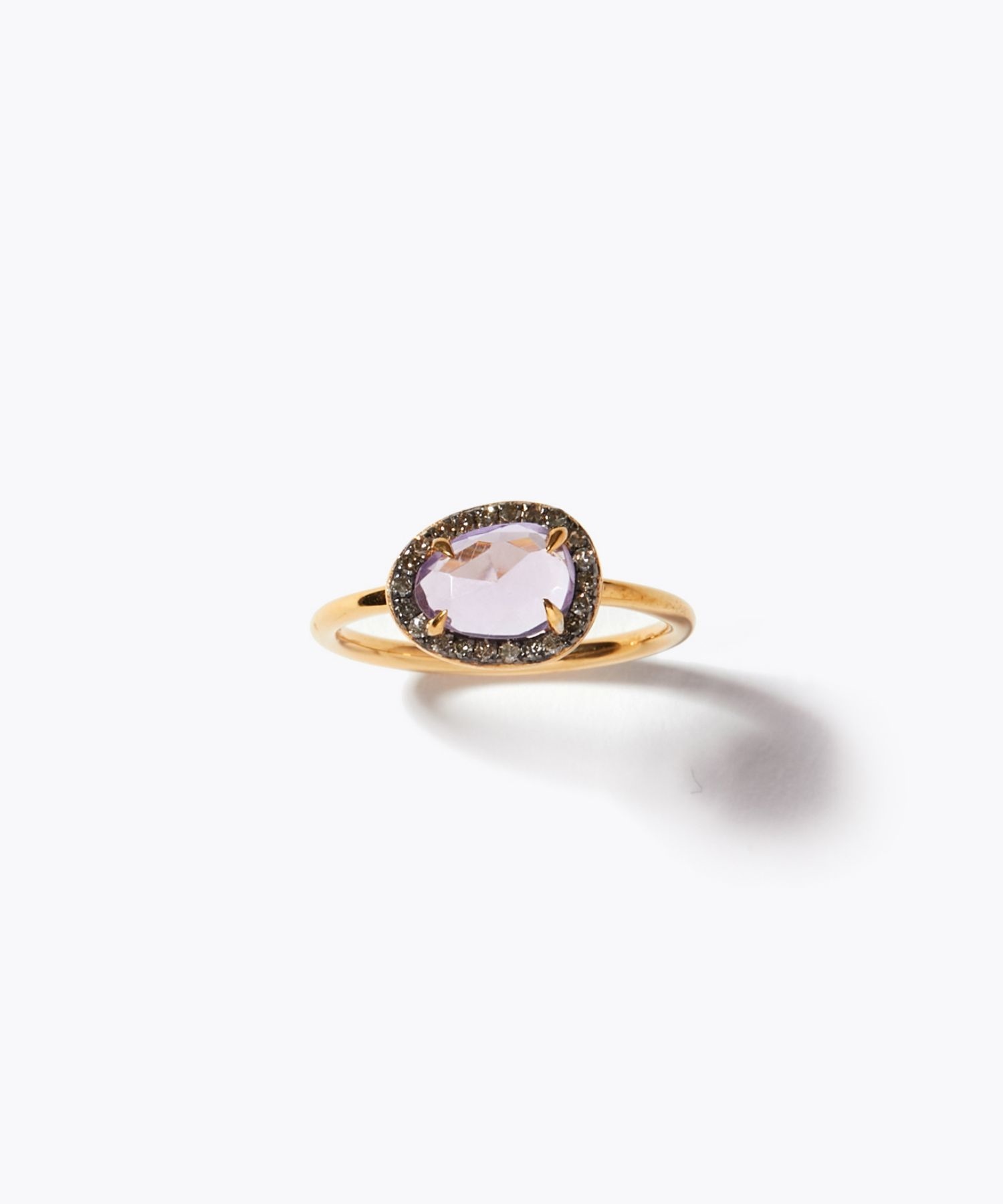 [elafonisi] medium amethyst with pave diamonds ring