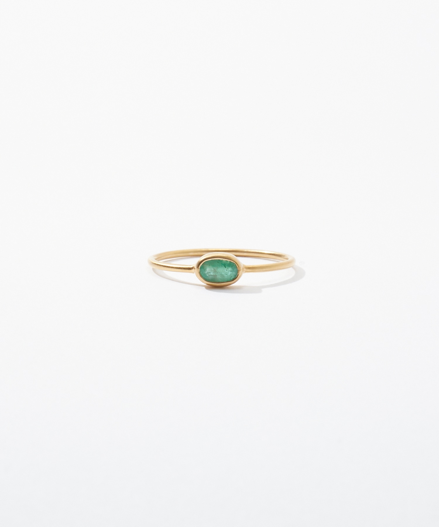 [eden] K10 oval emerald ring