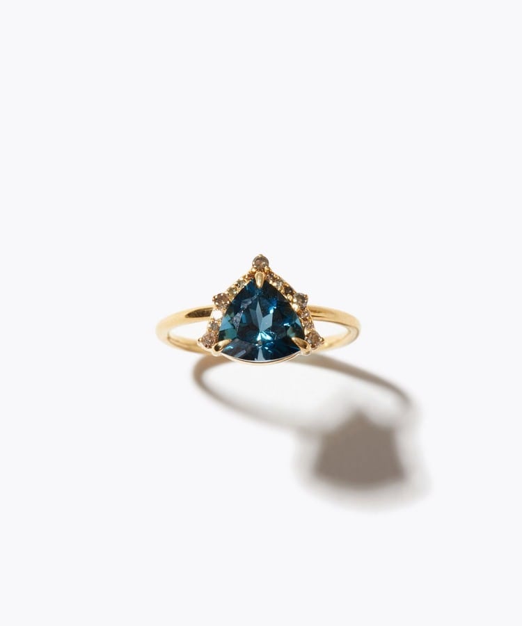 [elafonisi] trilliant london blue topaz pave diamond ring